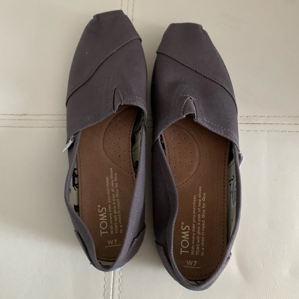 Toms shoes
